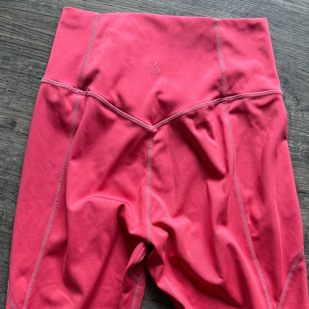 Bombshell Vibrant Pink High-Waisted Leggings - image 4